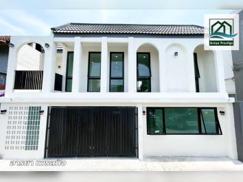 ทาวน์เฮ้าส์ ซอยพหลโยธิน48 รีโนเวทใหม่ทั้งหลังพร้อมเข้าอยู่